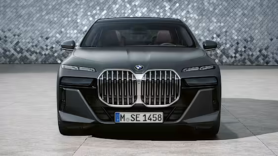 BMW 7 Series photo 6
