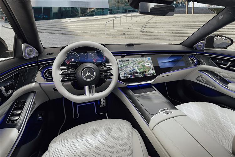 Mercedes-Benz S-Class photo 1