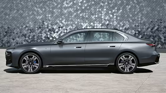 BMW 7 Series photo 5