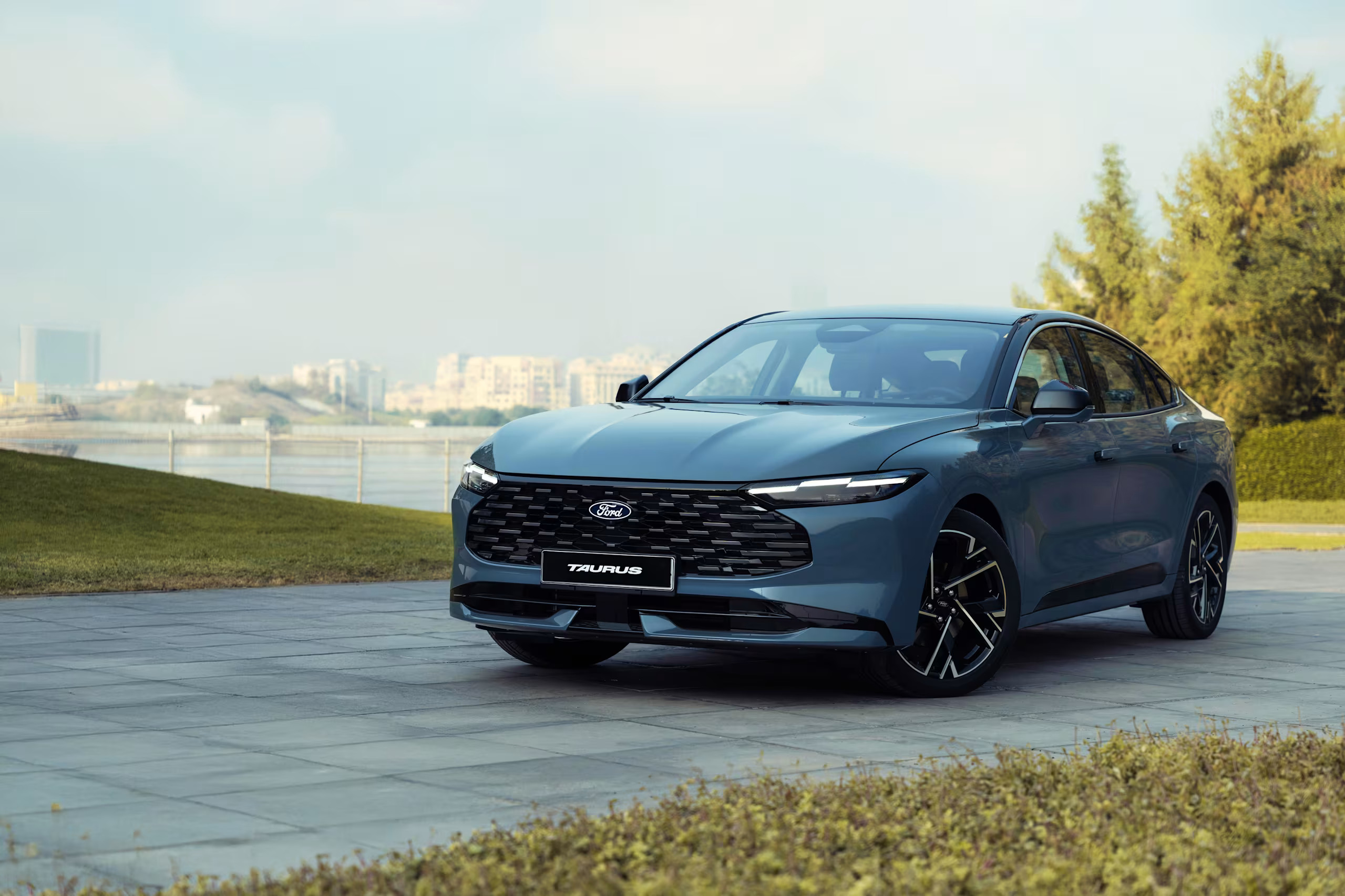 Ford Taurus