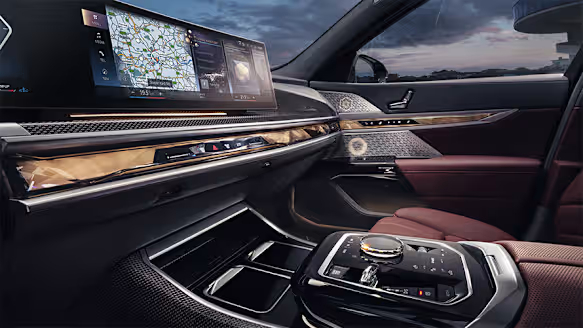 BMW 7 Series photo 1