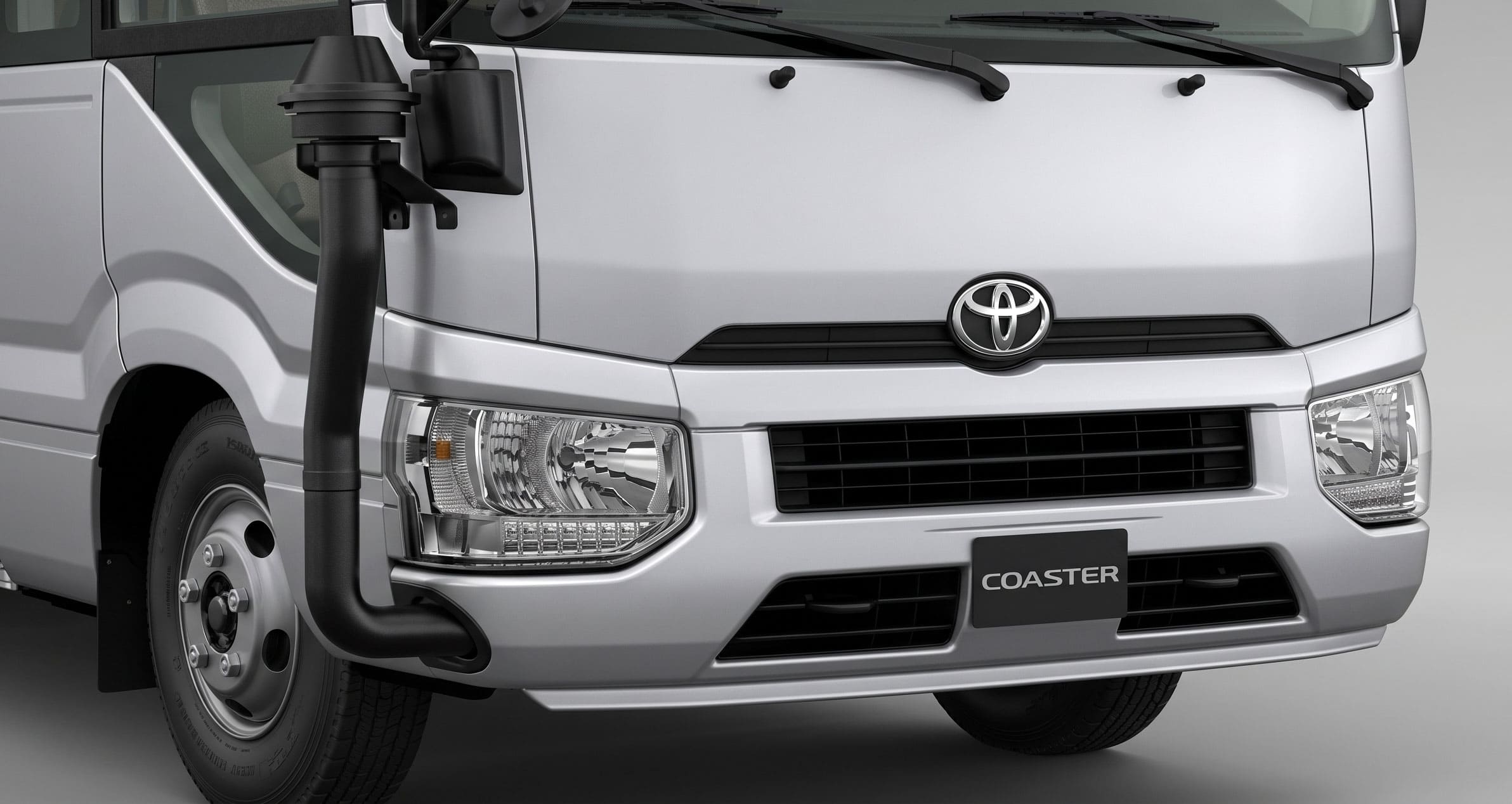 Toyota Coaster photo 3